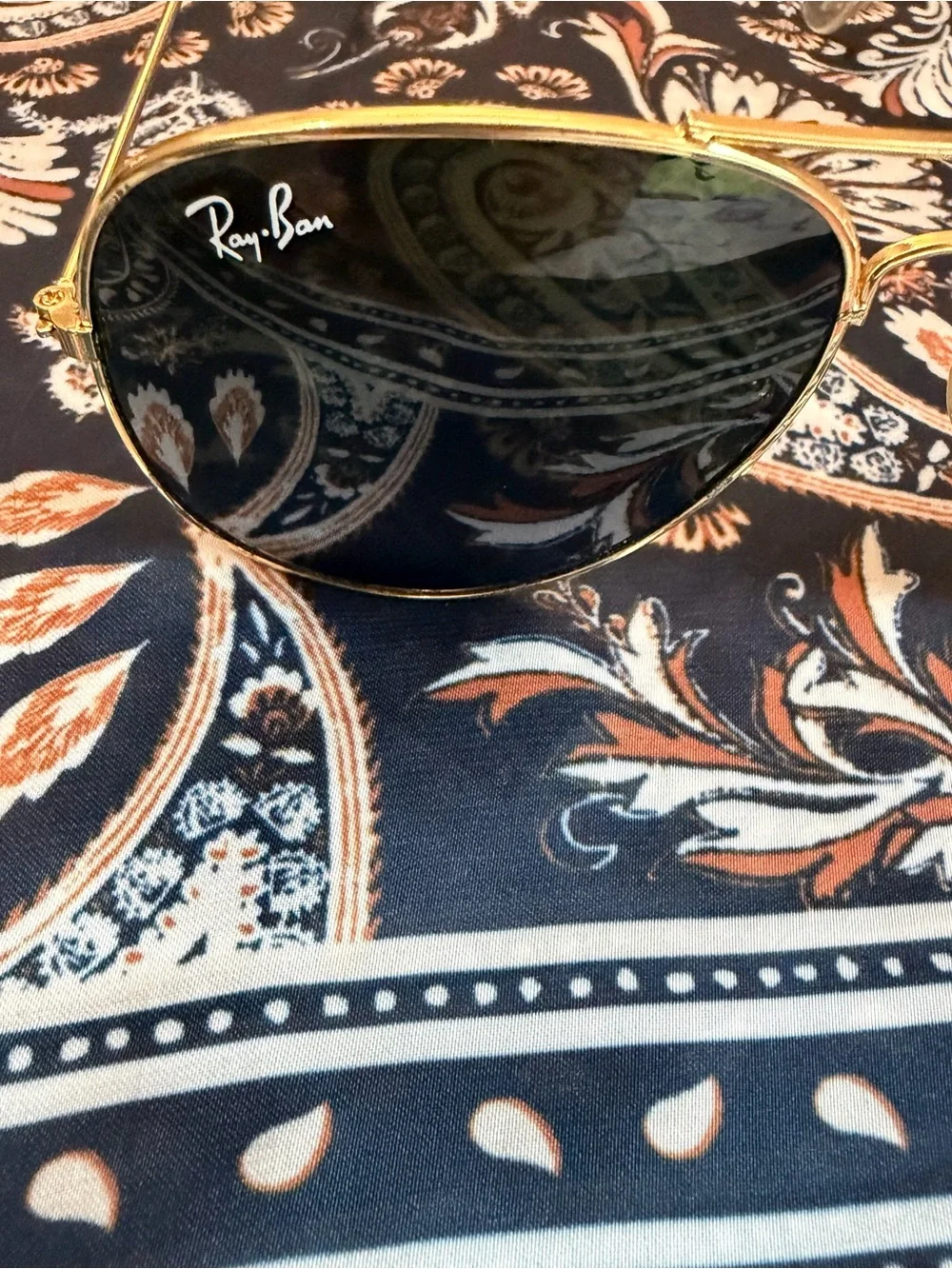 Ray-Ban RB3025 Aviator Large Metal Gold With Black Frames 62mm w/ Case